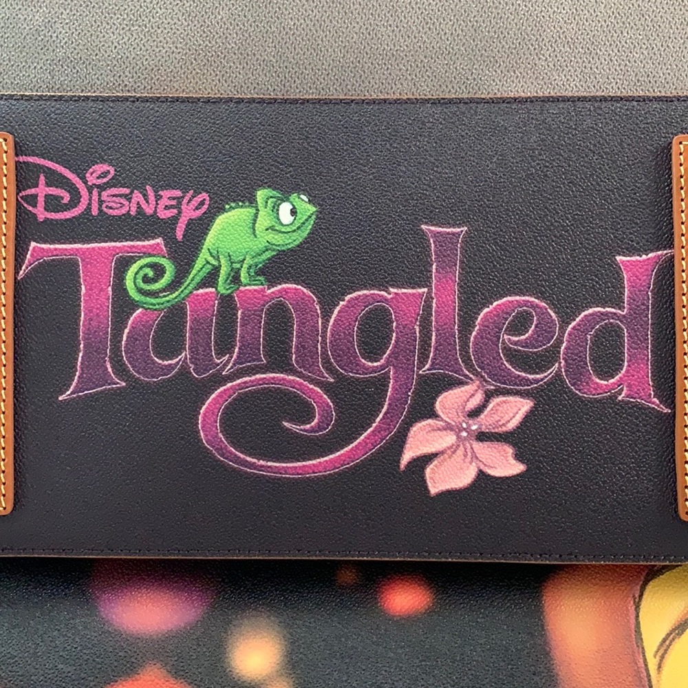 Disney x Dooney Bourke Rapunzel Tangled Tote bag - Picture 11 of 14